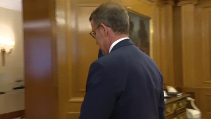 Скачать видео: El rey recibe a Núñez Feijóo dentro de la ronda de contactos para la investidura