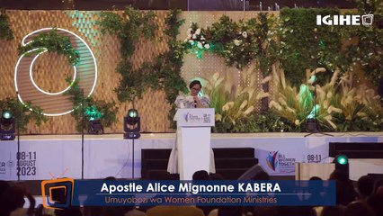 #AWT2023_ Baririmbiye Madamu Jeannette Kagame, banamuha impano mu kumwifuriza Isabukuru y'Amavuko