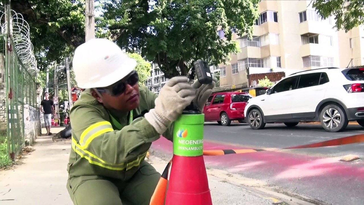 Neoenergia forma 78 novos eletricistas em Pernambuco e mais da metade são mulheres