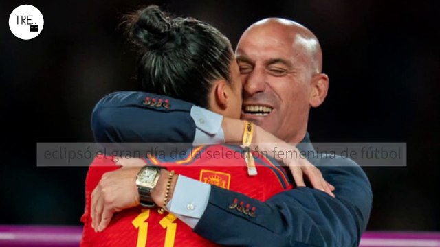 Rubiales pide perdón tras la avalancha de peticiones de dimisión por el beso a Jenni Hermoso