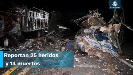 Al menos 14 muertos tras choque entre autobús de pasajeros y tráiler en autopista Tehuacán-Oaxaca