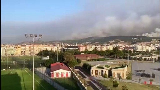 Çanakkale'deki yangın devlet hastanesi yakınlarına ulaştı! Bölgeden gelen görüntüler vahim
