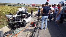 L'accident où la voiture est entrée en collision avec le tracteur à Edirne devant la caméra ; 1 policier tué, 2 policiers 5 blessés