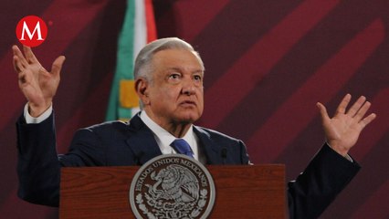 AMLO propone tianguis de libros de texto para sortear amparos