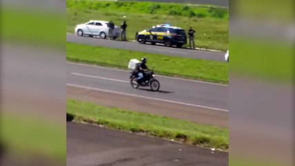 PM de Cascavel presa com 29 quilos de cocaína, estava com arma da PM e bloco de multas