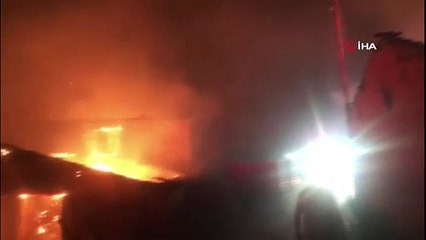 Çanakkale’de büyük yangın: Alevler evlere ulaştı