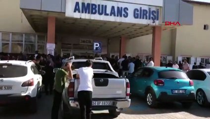 Hakkari'de Kamyonetle Otomobil Çarpıştı: 2 Ölü, 2 Yaralı