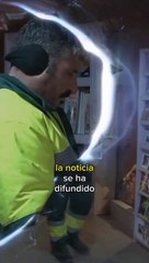 Basurero crea biblioteca con los libros que botan en la basura