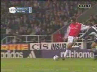 Bergkamp "TU PEUT PAS TEST"