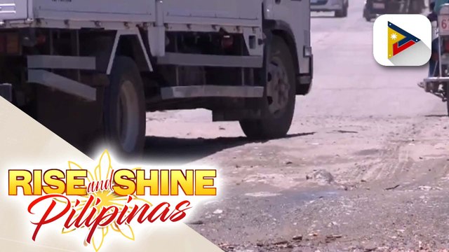 Lubak na kalsada sa Cavite, inirereklamo ng mga residente dahil sa perwisyo