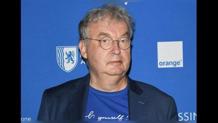 “C’était affreux”  :Dominique Besnehard évoque les agressions homophobes dont il a été victime