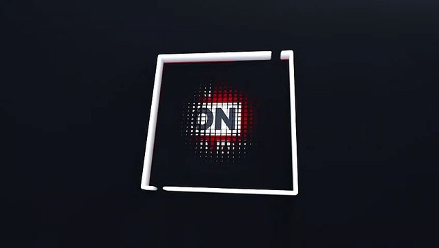 Süveyş Kanalı’nda karaya oturan gemiye petrol tankeri çarptı