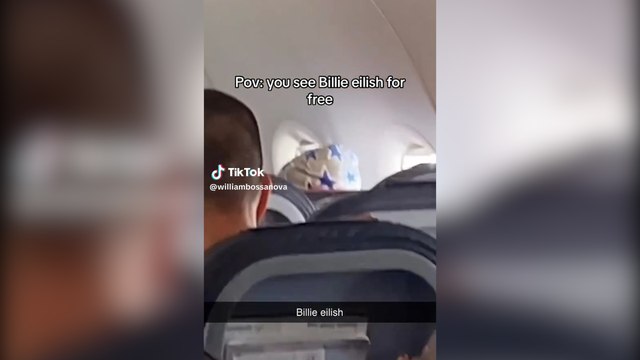 Billie Eilish tarifeli uçakta hayranlarını şaşırttı