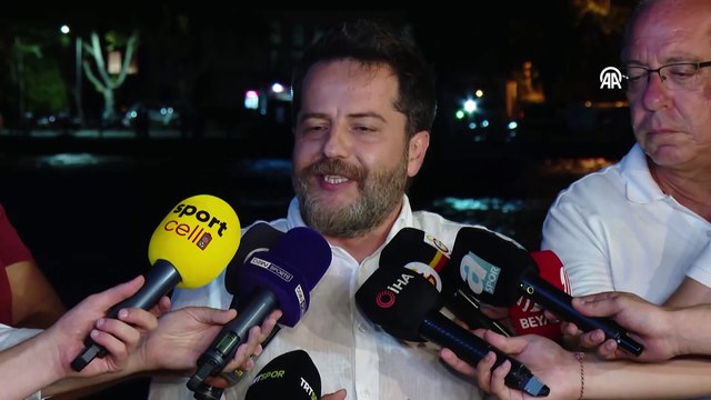 İSTANBUL - Galatasaray Sportif AŞ Başkanvekili Timur, gazetecilerin sorularını yanıtladı (1)