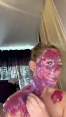 Jade's tutorial of special effects make-up