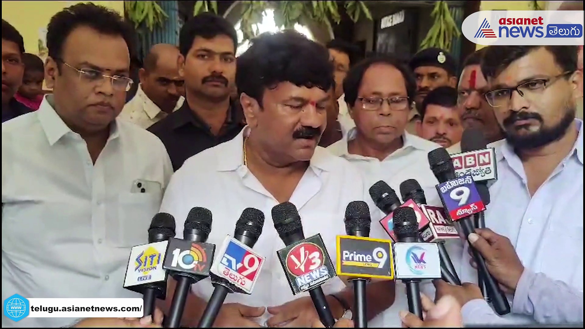 కాంగ్రెస్, బీజేపీ పార్టీలకు దమ్ముంటే వారం రోజుల్లో అభ్యర్థులను ప్రకటించాలి.. 
