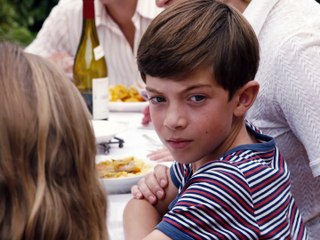 La isla roja - Tráiler oficial VOSE