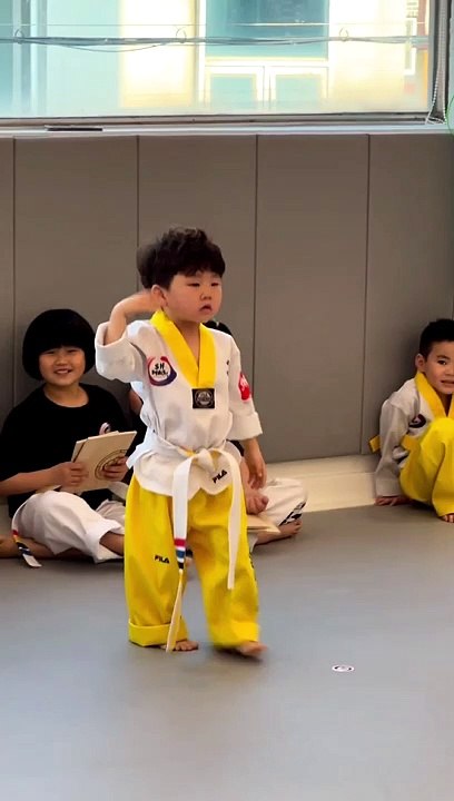 Funny moments! THE END _funnypictures _FunnyPinns -SofiaFunnyPin _FunnyOrDie _funnyordie -funnyvideos _FunnyQuotes#baby #babyapp #babyboy #funnykids #funnybaby #cutebaby #cutebaby #babyvideos #funnybaby #funnybabyvideos #babygirl #babycostume #adorableba