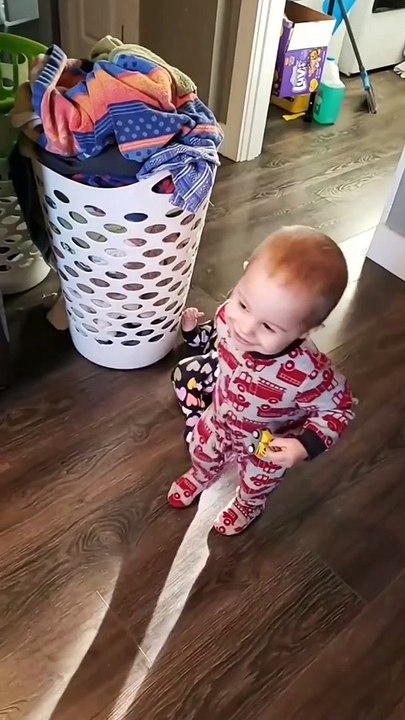 Funny moments! THE END _funnypictures _FunnyPinns -SofiaFunnyPin _FunnyOrDie _funnyordie -funnyvideos _FunnyQuotes#baby #babyapp #babyboy #funnykids #funnybaby #cutebaby #cutebaby #babyvideos #funnybaby #funnybabyvideos #babygirl #babycostume #adorableba