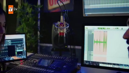 236. Huerfanas (Kirgin Cicekler), en español