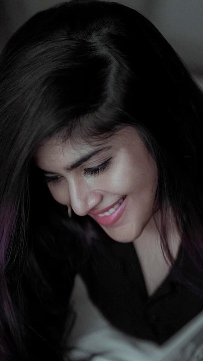 Megha Akash Hot Photoshoot video | Actress Megha Akash Saree Fashion Looks | Kollywood Actress Megha Akash Stunning Vertical Edit Compilation Video