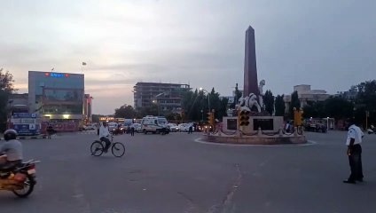 दिन भर रहा वीआईपी मूवमेंट, जाम से जूझती रही राजधानी, एंबुलेंस को भी रोका