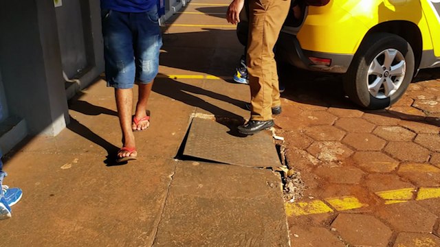 Jovens são localizados com drogas no Centro de Cascavel e detidos pela PM