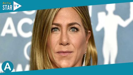 « Plus proche de lui depuis qu'il est mort »  Jennifer Aniston fait de surprenantes confidences sur