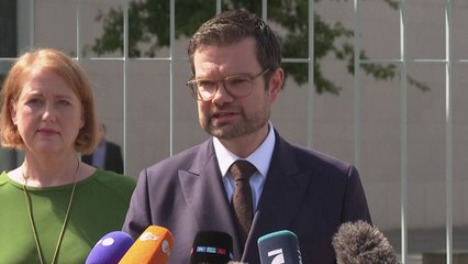 독일, 누구나 호적의 이름·성별 결정 가능 / YTN