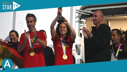 Coupe du monde féminine  nouveau scandale en Espagne, le sélectionneur filmé en train d'attraper le