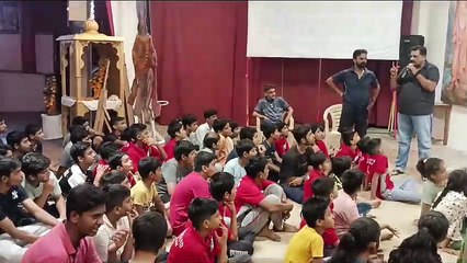 Video... चंद्रयान 3 के चांद पर लैंडिंग के पल को उत्साह से लाइव देखा बच्चों ने