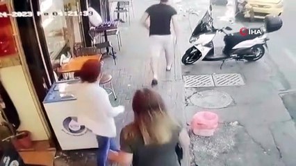 Kadıköy'de Ticari Taksi ile Otomobil Çarpıştı: Bir Yaralı