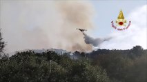 Ancora fiamme in Liguria, proseguono le operazioni di spegnimento