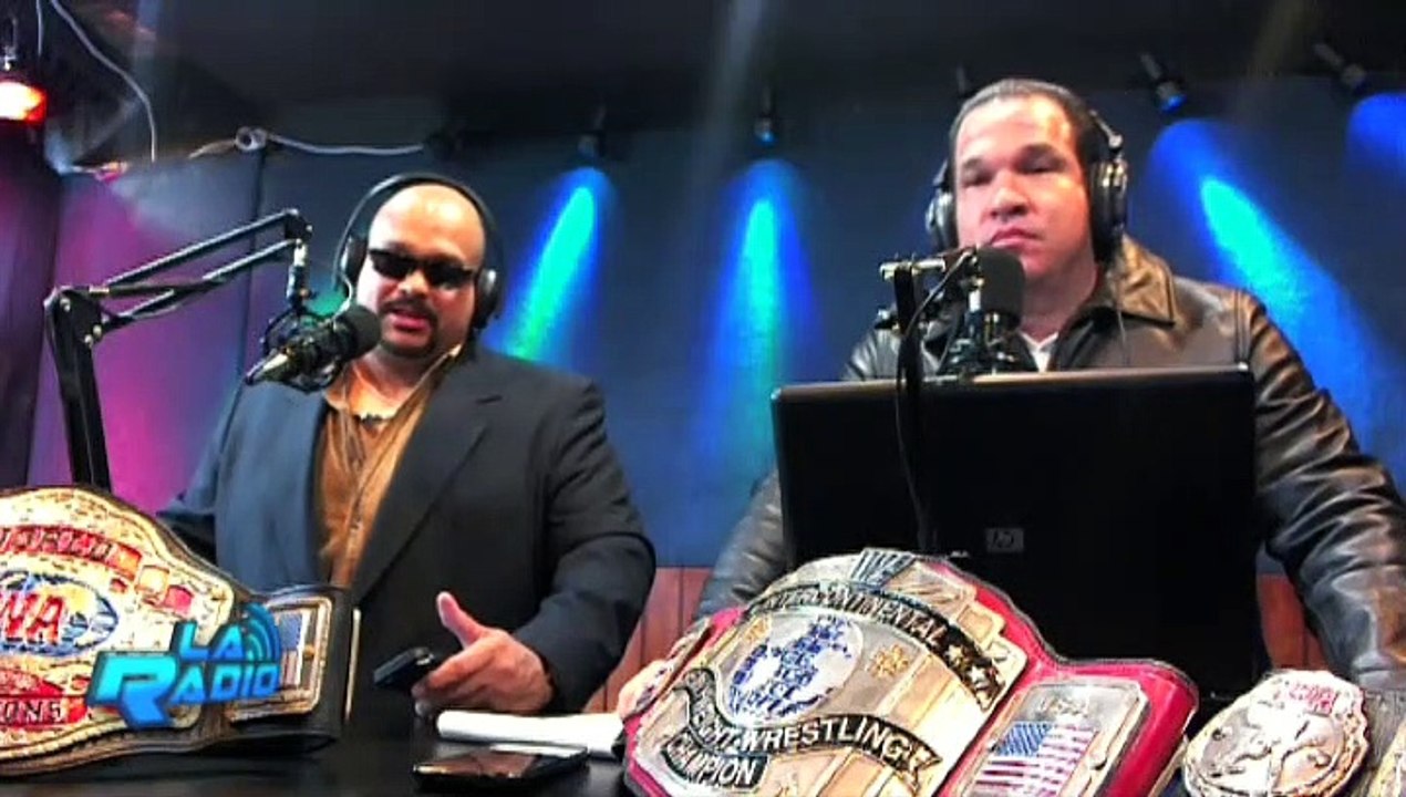 11 - MAS ALLA DEL RING - 1 ABRIL 2015