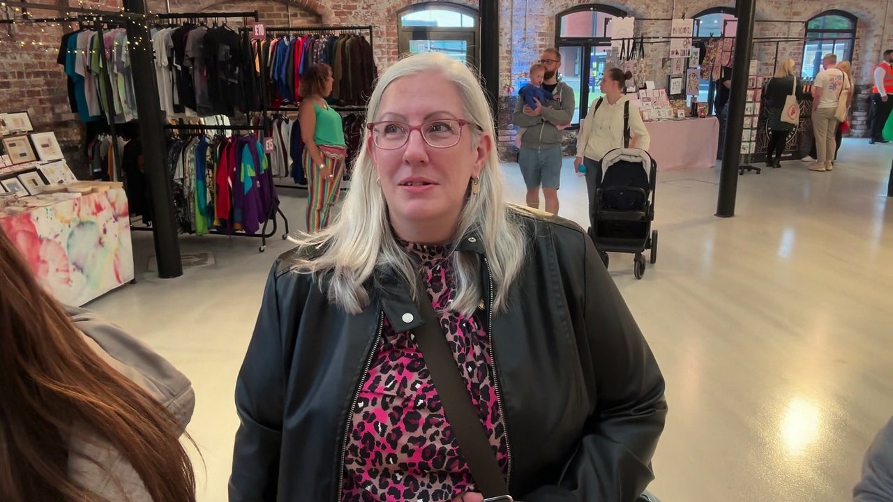 What do you call meals in the day? Breakfast, lunch, dinner, tea ...