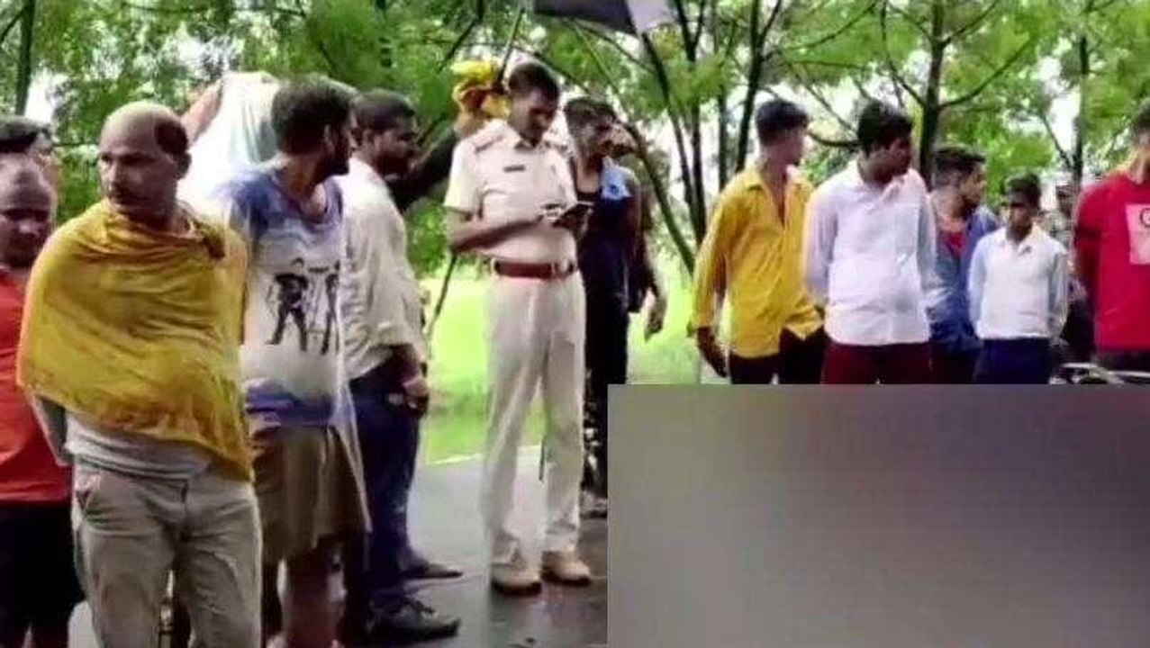 बारिश से बचने के लिए पेड़ के नीचे खड़े थे दो दोस्त, अचानक गिरा ठनका और बिछ गई लाशें