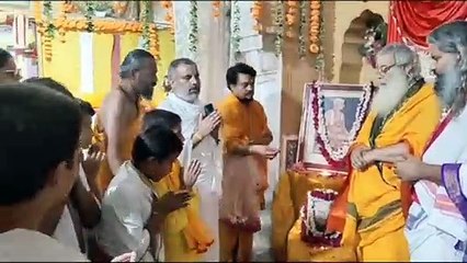 गलता तीर्थ में तुलसीदास जयंती पर सजी फूल बंगला झांकी