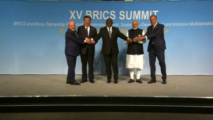 تساؤلات قمة بريكس.. حرب باردة جديدة أم شراكة من أجل التنمية المستدامة؟