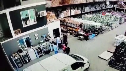 Malatya'daki 5 şiddetindeki deprem anı kamerada