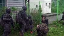 Tropas surcoreanas y estadounidenses llevan a cabo simulacros de combate urbano