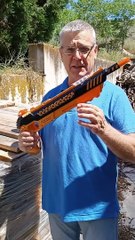 Cómo se dispara con la escopeta matamoscas Bug-A-Salt