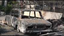 Grecia in fiamme, auto e case distrutte nella periferia di Atene