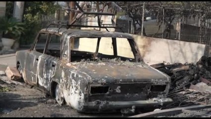 Grecia in fiamme, auto e case distrutte nella periferia di Atene