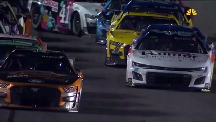 El piloto de NASCAR, Ryan Preece, sobrevive milagrosamente tras el accidente
