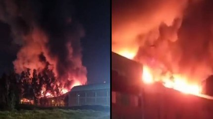 Un voraz incendio consumió dos bodegas en zona industrial de Tocancipá