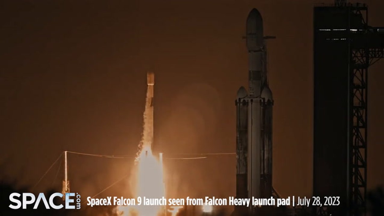 SpaceX Falcon 9 Liftoff Seen Via Falcon Heavy Launch Pad