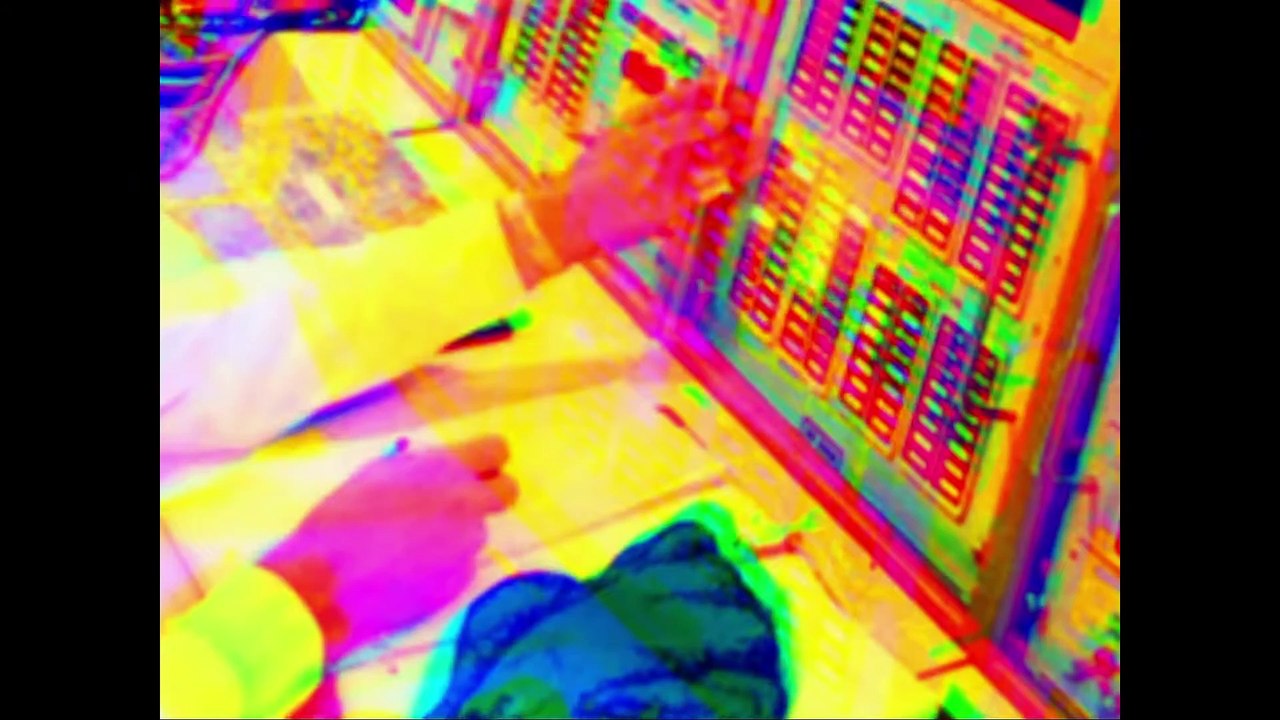 Alles ist eins. Ausser der 0. | movie | 2021 | Official Trailer