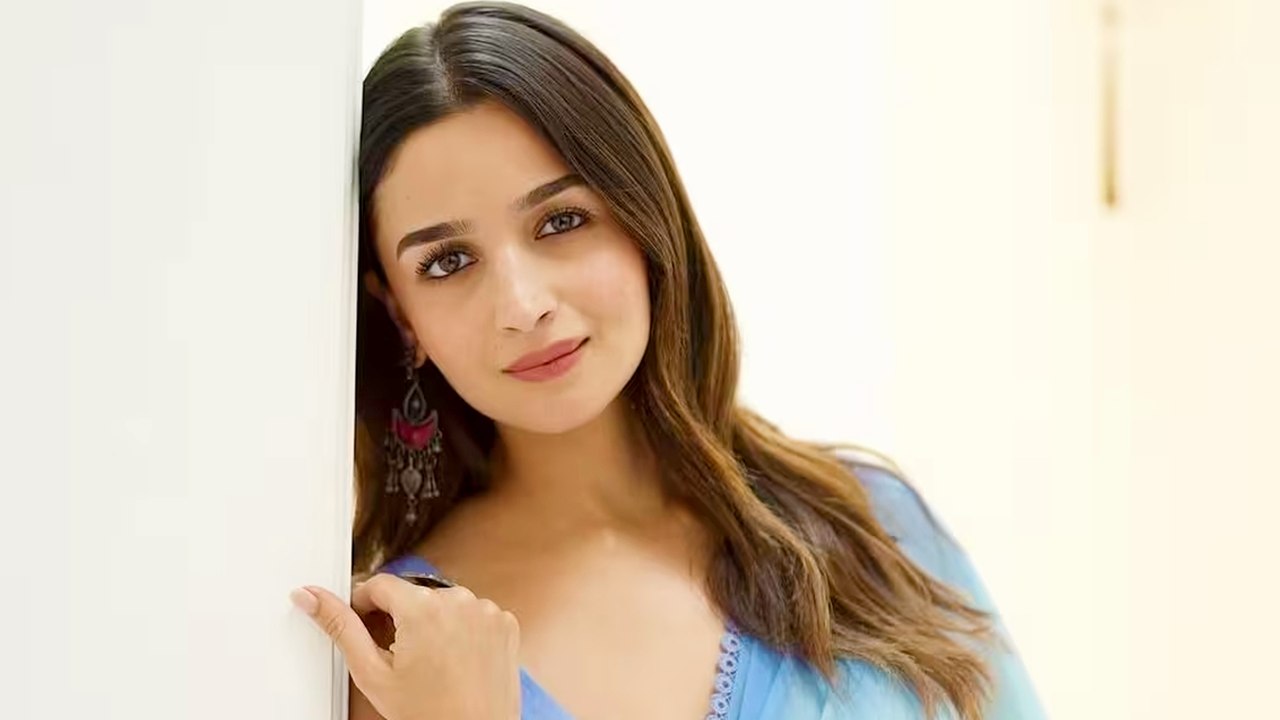 क्या Alia Bhatt निर्देशक Nitesh Tiwari की रामायण बाहर हो गई हैं?