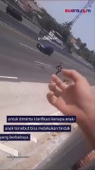 Bahaya! Bocah SD Nekat Joget di Tengah Jalan Tol