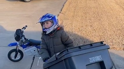 7-YEAR-OLD 'Obsessed With Being An ADULT' Runs Dustbin Business!
